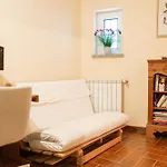 Anjo House *